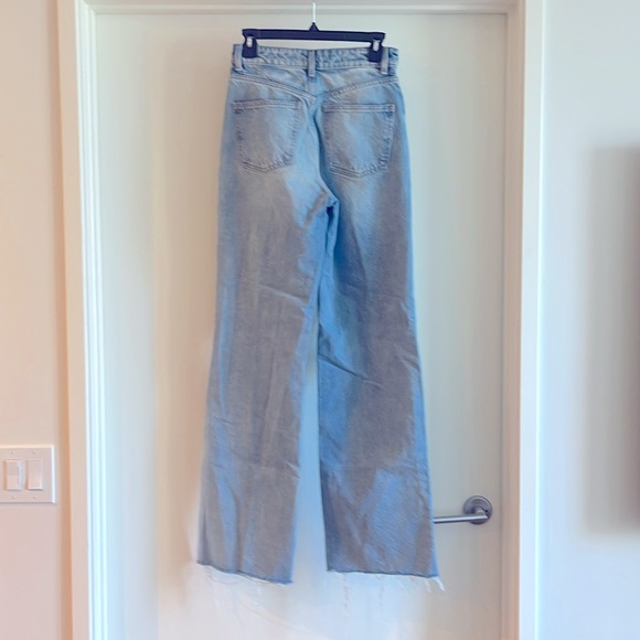 Zara High Waist Distressed Jeans - Picture 2 of 2